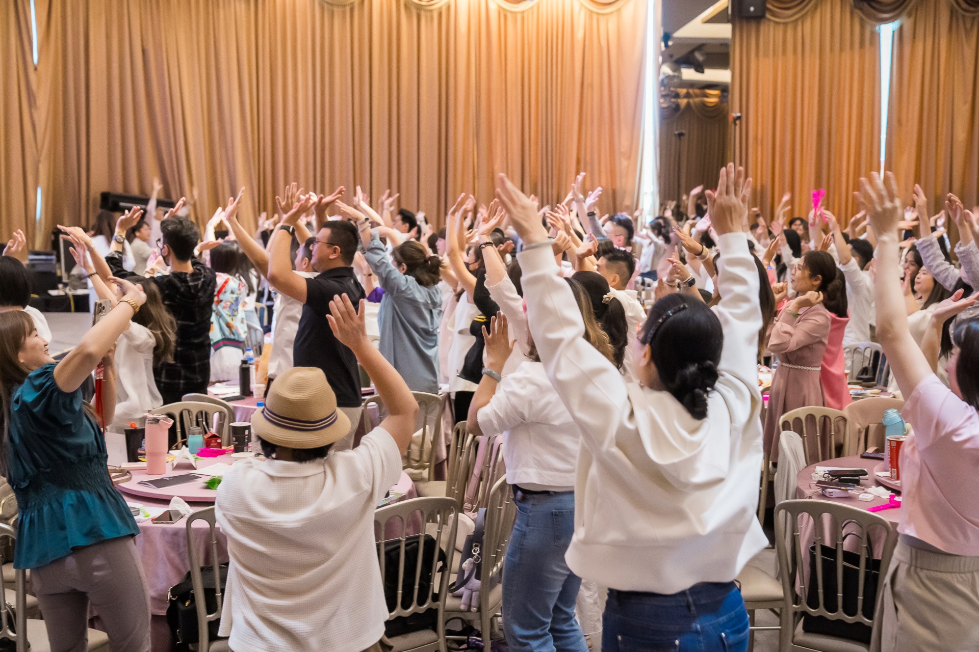 [活動攝影]女神愛啪啪 第二屆保證班-最專業的團隊完成每場完美活動攝影，拍的不只好更要快! #
