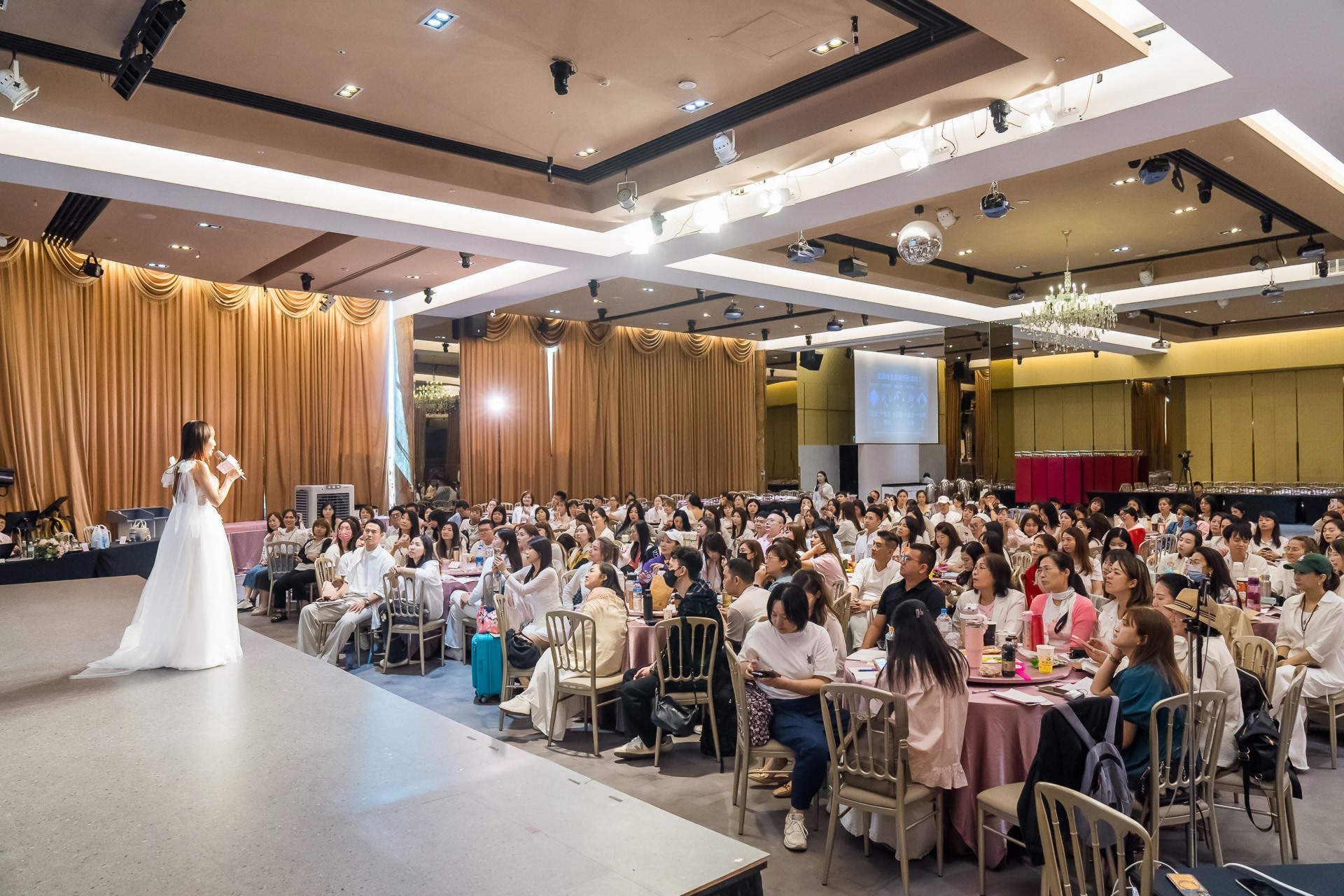 [活動攝影]女神愛啪啪 第二屆保證班-最專業的團隊完成每場完美活動攝影，拍的不只好更要快! #