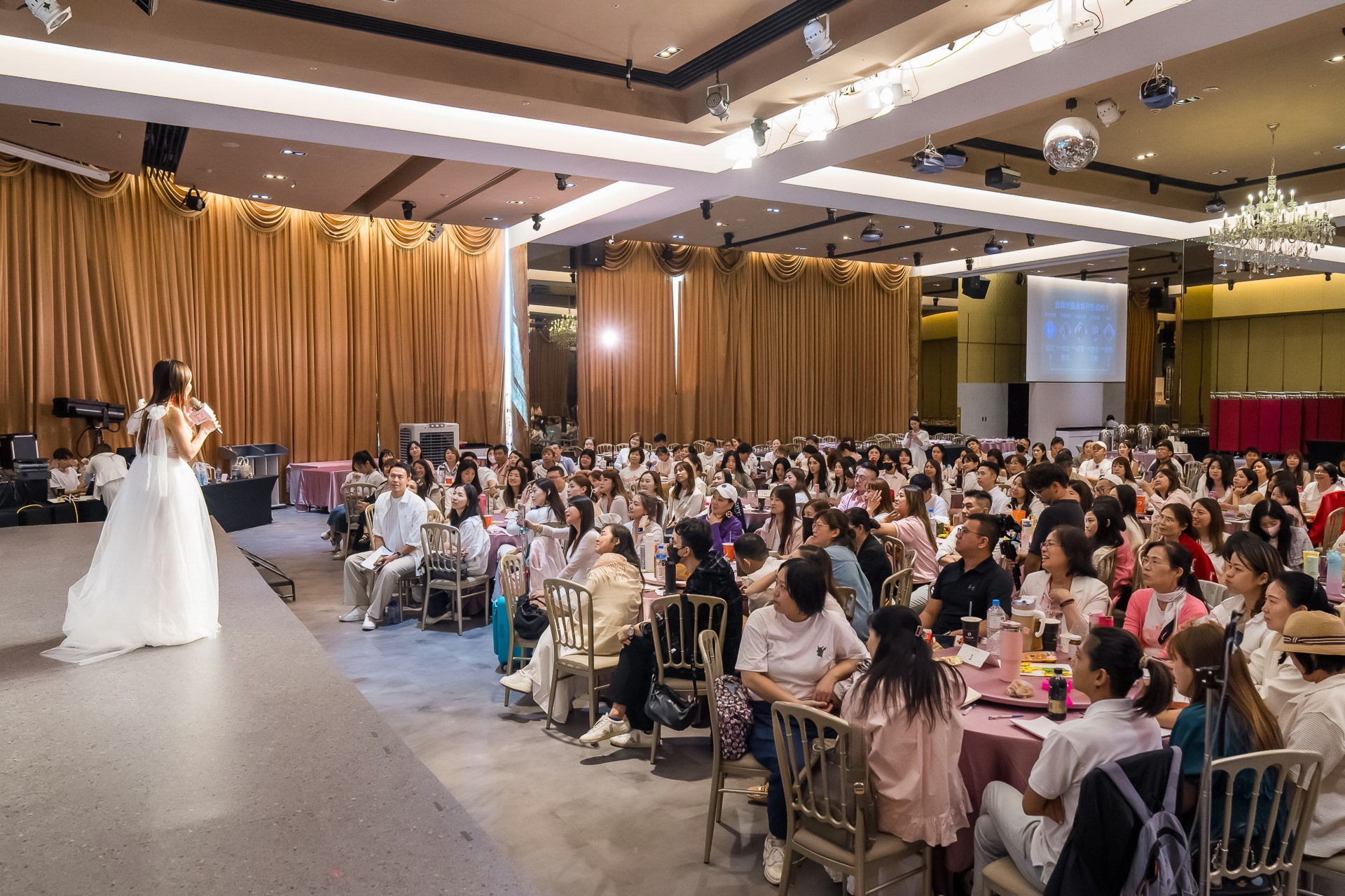 [活動攝影]女神愛啪啪 第二屆保證班-最專業的團隊完成每場完美活動攝影，拍的不只好更要快! #