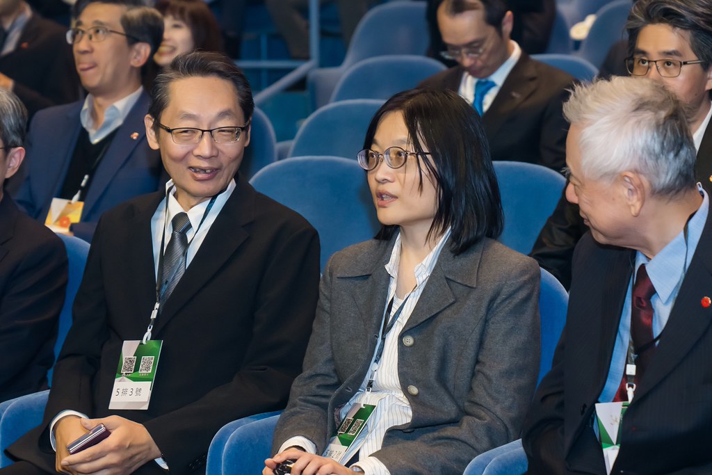 [雲端攝影]34屆台灣精品獎 頒獎典禮-最專業的團隊完成每場完美活動攝影，拍的不只好更要快! #即拍即印