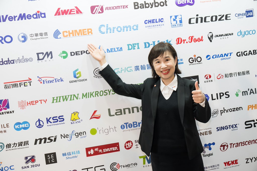 [雲端攝影]34屆台灣精品獎 頒獎典禮-最專業的團隊完成每場完美活動攝影，拍的不只好更要快! #活動拍攝