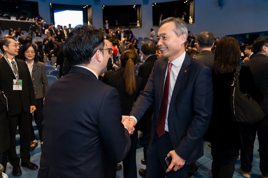 [雲端攝影]34屆台灣精品獎 頒獎典禮-最專業的團隊完成每場完美活動攝影，拍的不只好更要快! #雲端攝影