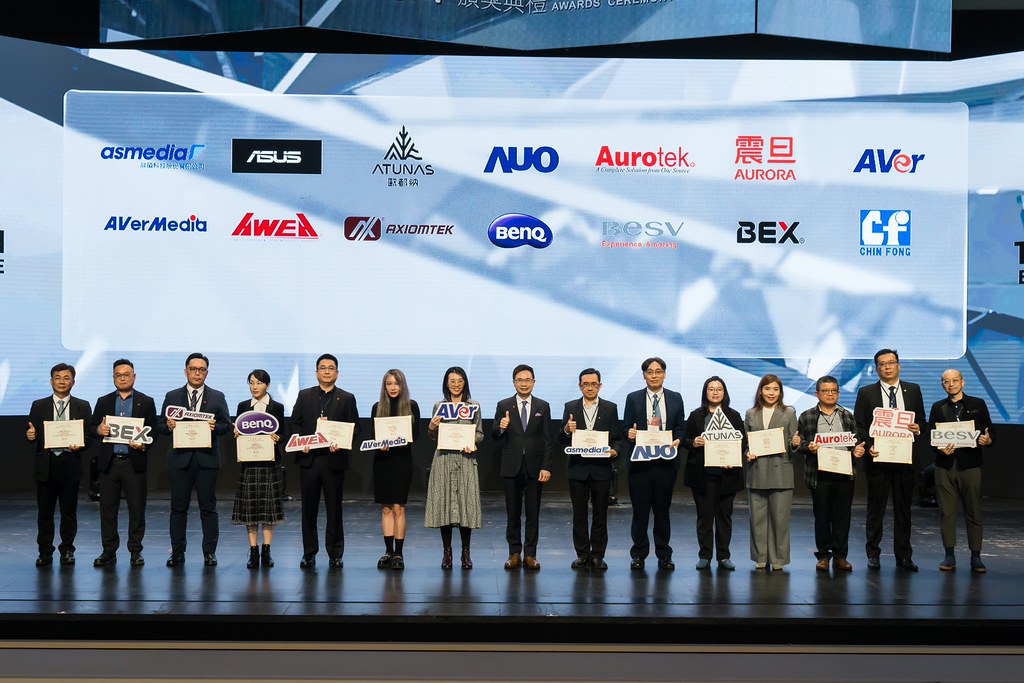 [雲端攝影]34屆台灣精品獎 頒獎典禮-最專業的團隊完成每場完美活動攝影，拍的不只好更要快! #活動拍攝