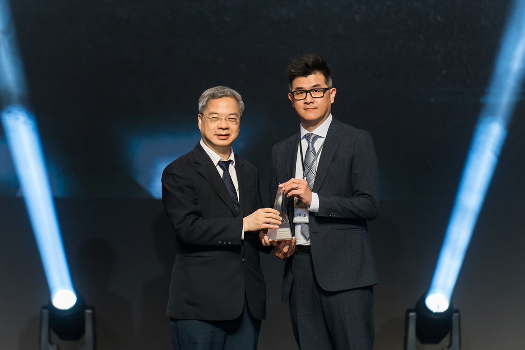 [雲端攝影]34屆台灣精品獎 頒獎典禮-最專業的團隊完成每場完美活動攝影，拍的不只好更要快! #活動拍攝