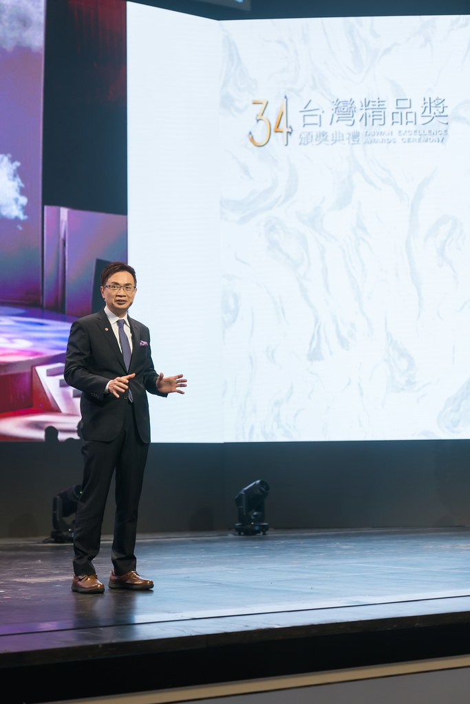 [雲端攝影]34屆台灣精品獎 頒獎典禮-最專業的團隊完成每場完美活動攝影，拍的不只好更要快! #即拍即印