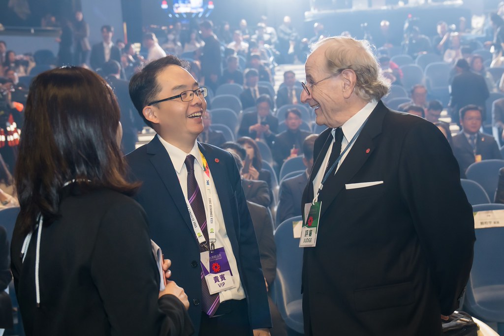 [雲端攝影]34屆台灣精品獎 頒獎典禮-最專業的團隊完成每場完美活動攝影，拍的不只好更要快! #即時攝影