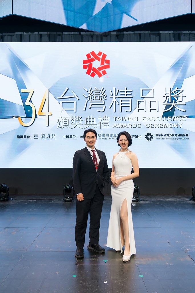 [雲端攝影]34屆台灣精品獎 頒獎典禮-最專業的團隊完成每場完美活動攝影，拍的不只好更要快! #活動拍攝