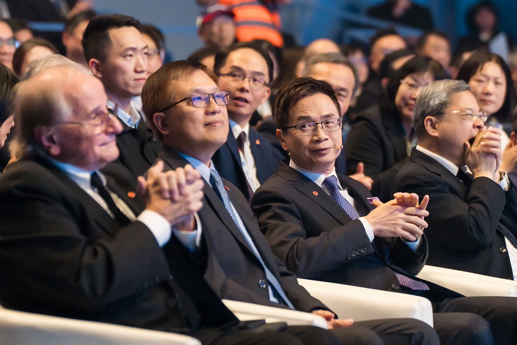 [雲端攝影]34屆台灣精品獎 頒獎典禮-最專業的團隊完成每場完美活動攝影，拍的不只好更要快! #即時攝影