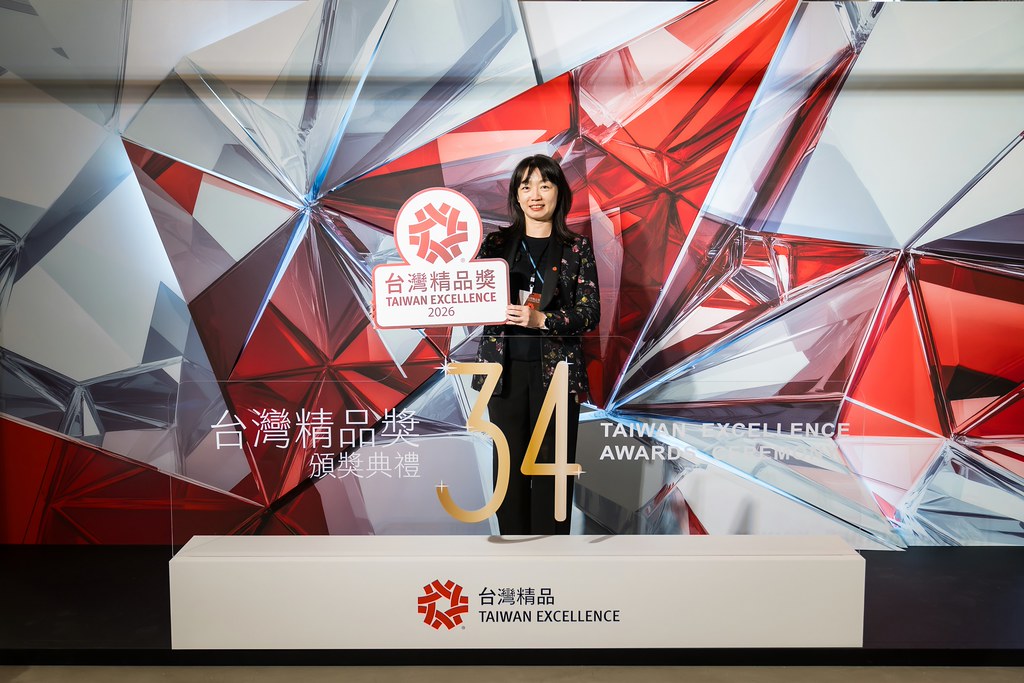 [雲端攝影]34屆台灣精品獎 頒獎典禮-最專業的團隊完成每場完美活動攝影，拍的不只好更要快! #即拍即印