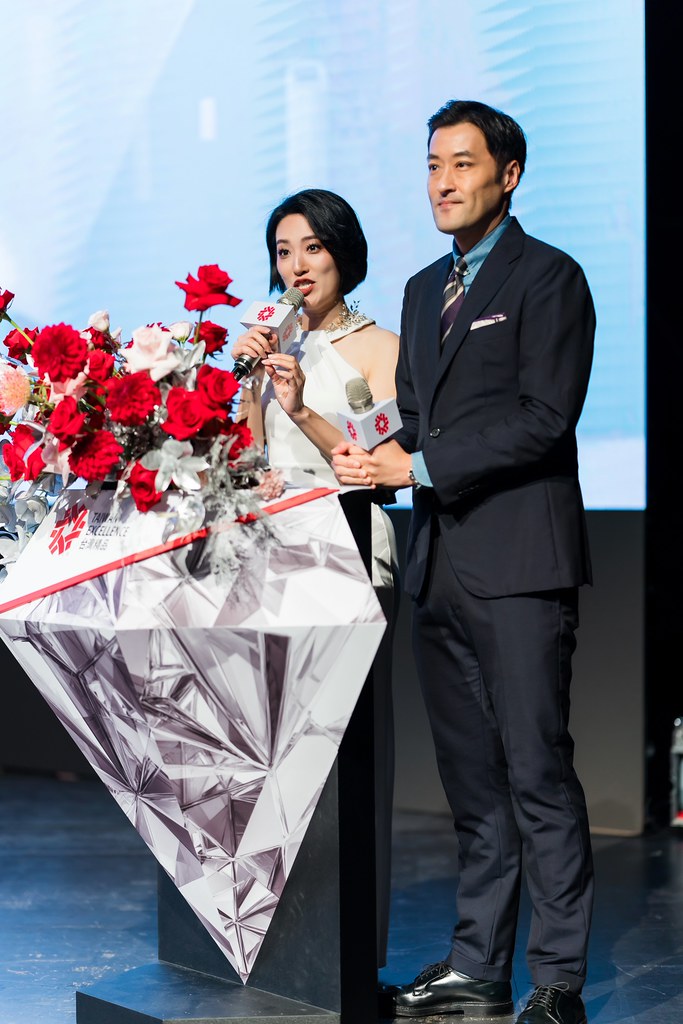 [雲端攝影]34屆台灣精品獎 頒獎典禮-最專業的團隊完成每場完美活動攝影，拍的不只好更要快! #尾牙攝影