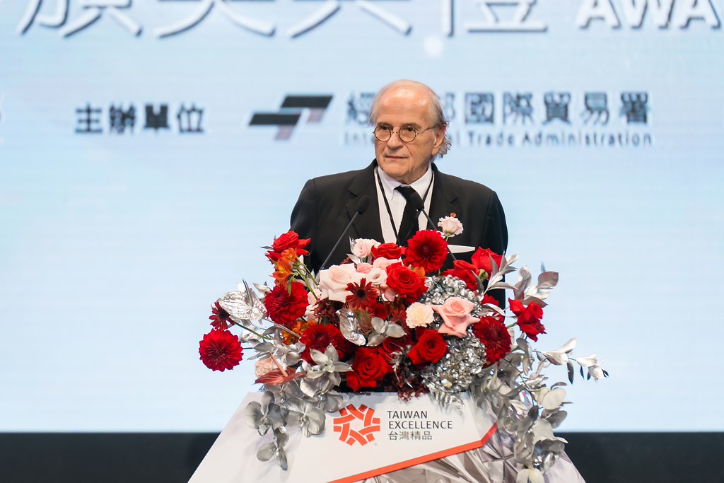 [雲端攝影]34屆台灣精品獎 頒獎典禮-最專業的團隊完成每場完美活動攝影，拍的不只好更要快! #活動攝影