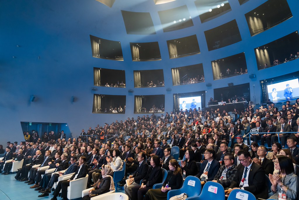 [雲端攝影]34屆台灣精品獎 頒獎典禮-最專業的團隊完成每場完美活動攝影，拍的不只好更要快! #即時攝影