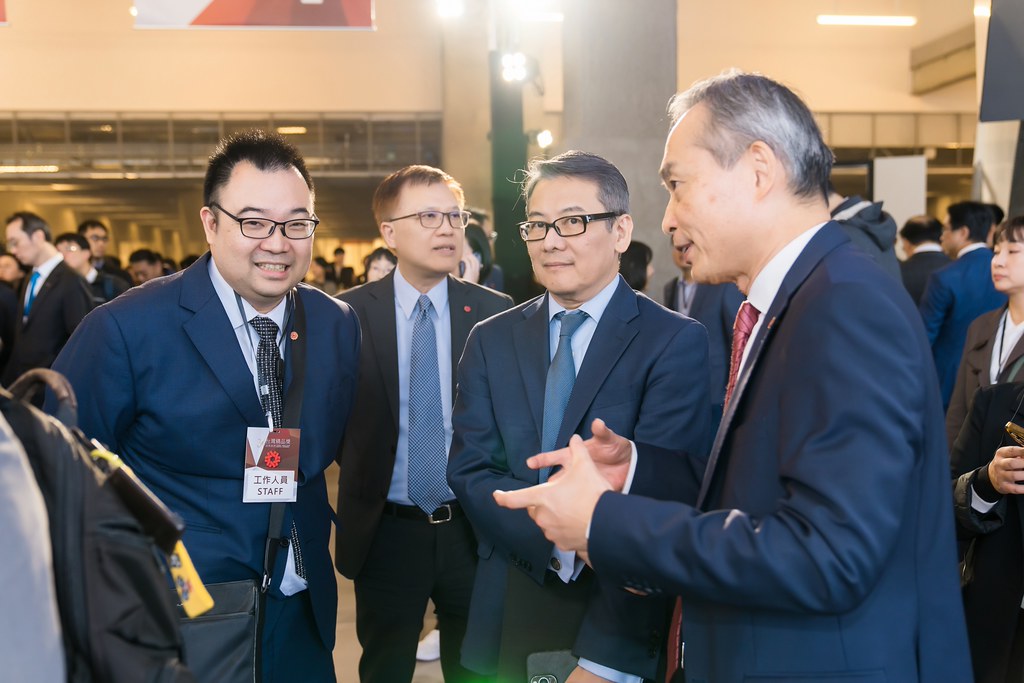 [雲端攝影]34屆台灣精品獎 頒獎典禮-最專業的團隊完成每場完美活動攝影，拍的不只好更要快! #雲端攝影