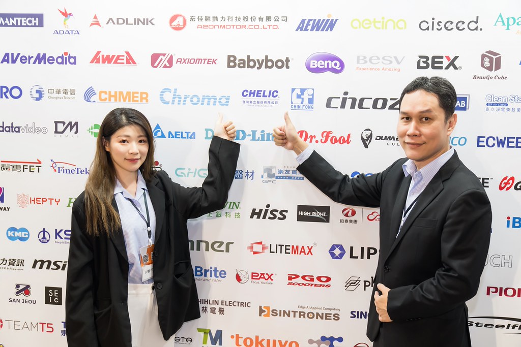 [雲端攝影]34屆台灣精品獎 頒獎典禮-最專業的團隊完成每場完美活動攝影，拍的不只好更要快! #活動攝影