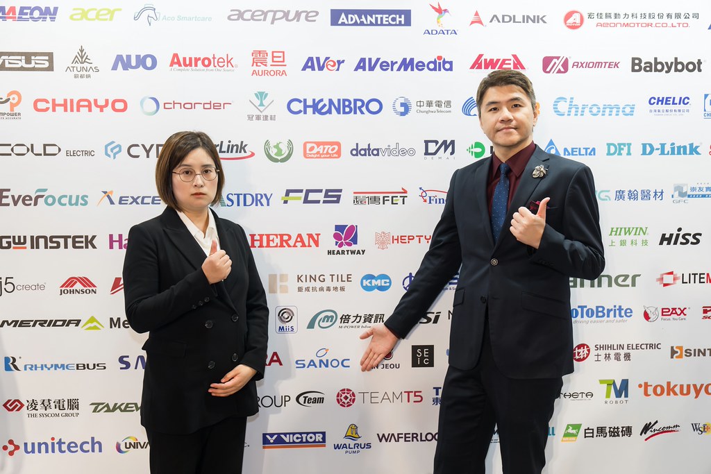 [雲端攝影]34屆台灣精品獎 頒獎典禮-最專業的團隊完成每場完美活動攝影，拍的不只好更要快! #即時攝影