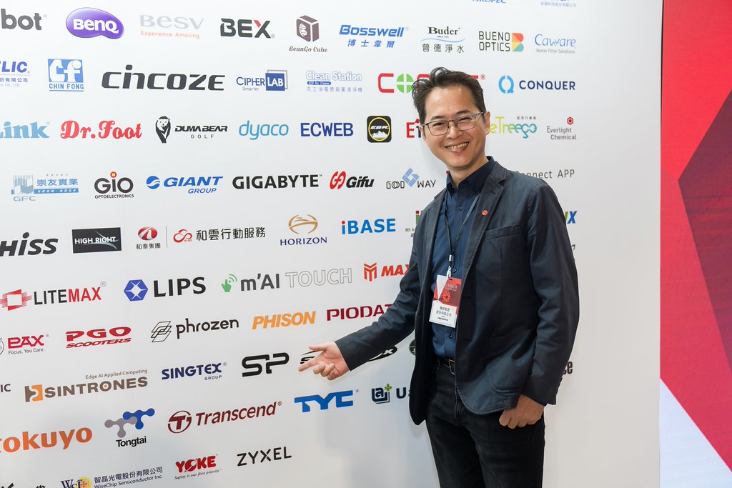 [雲端攝影]34屆台灣精品獎 頒獎典禮-最專業的團隊完成每場完美活動攝影，拍的不只好更要快! #活動拍立得