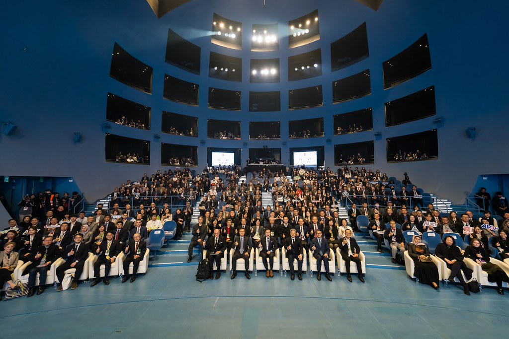 [雲端攝影]34屆台灣精品獎 頒獎典禮-最專業的團隊完成每場完美活動攝影，拍的不只好更要快! #即時攝影