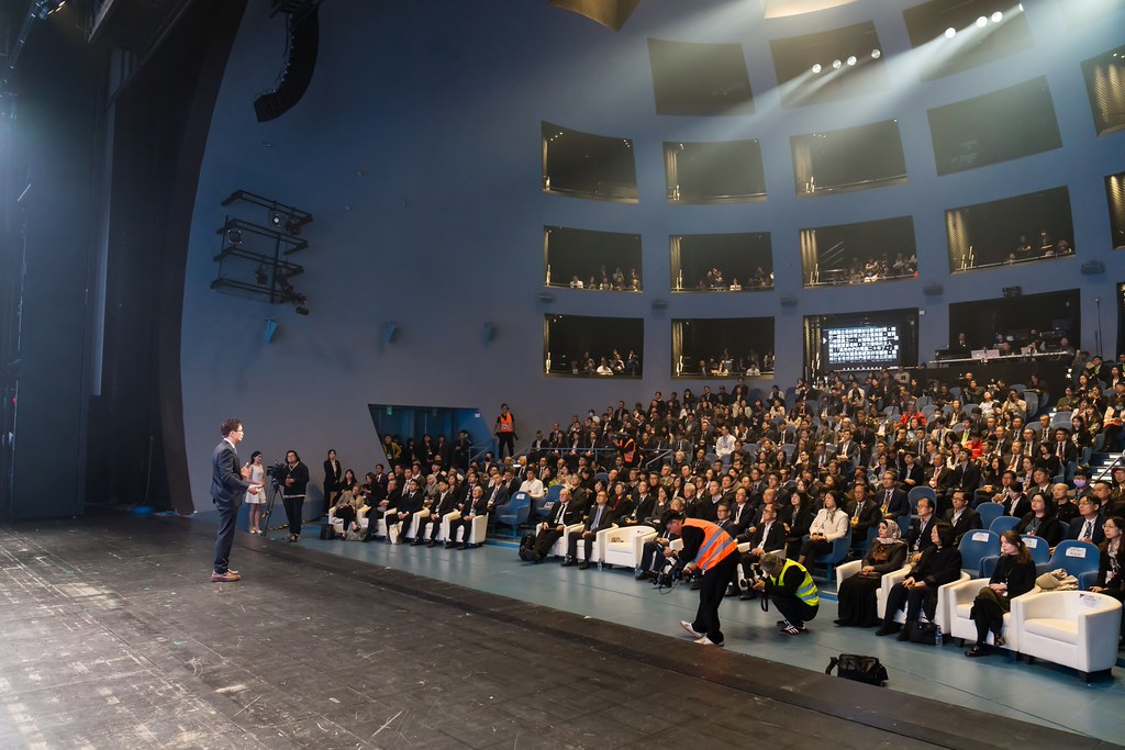 [雲端攝影]34屆台灣精品獎 頒獎典禮-最專業的團隊完成每場完美活動攝影，拍的不只好更要快! #即拍即印