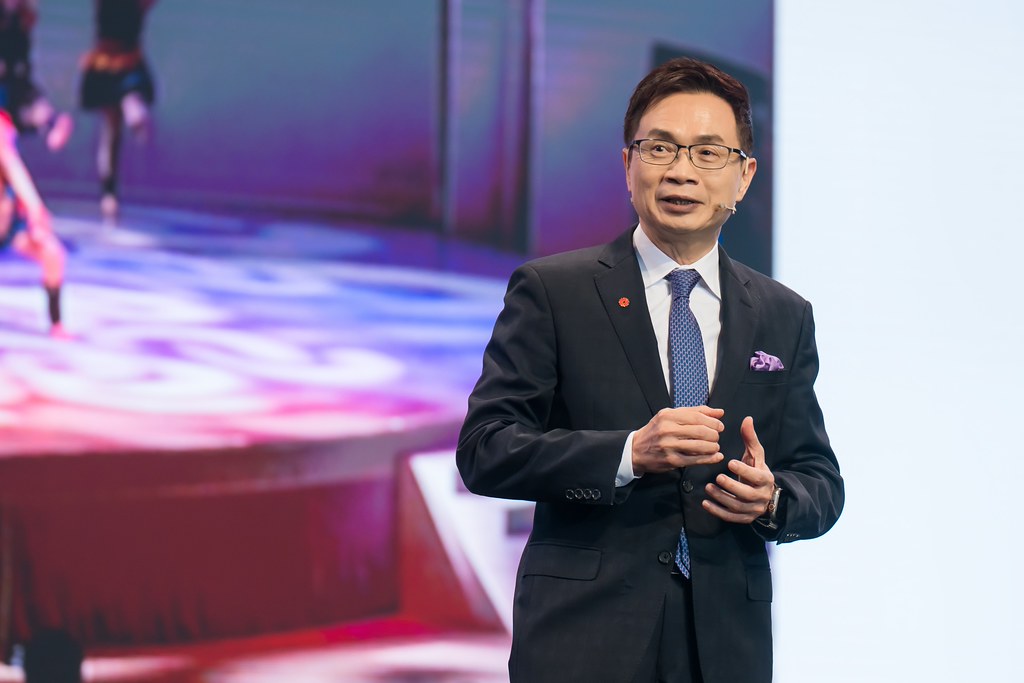 [雲端攝影]34屆台灣精品獎 頒獎典禮-最專業的團隊完成每場完美活動攝影，拍的不只好更要快! #活動拍立得