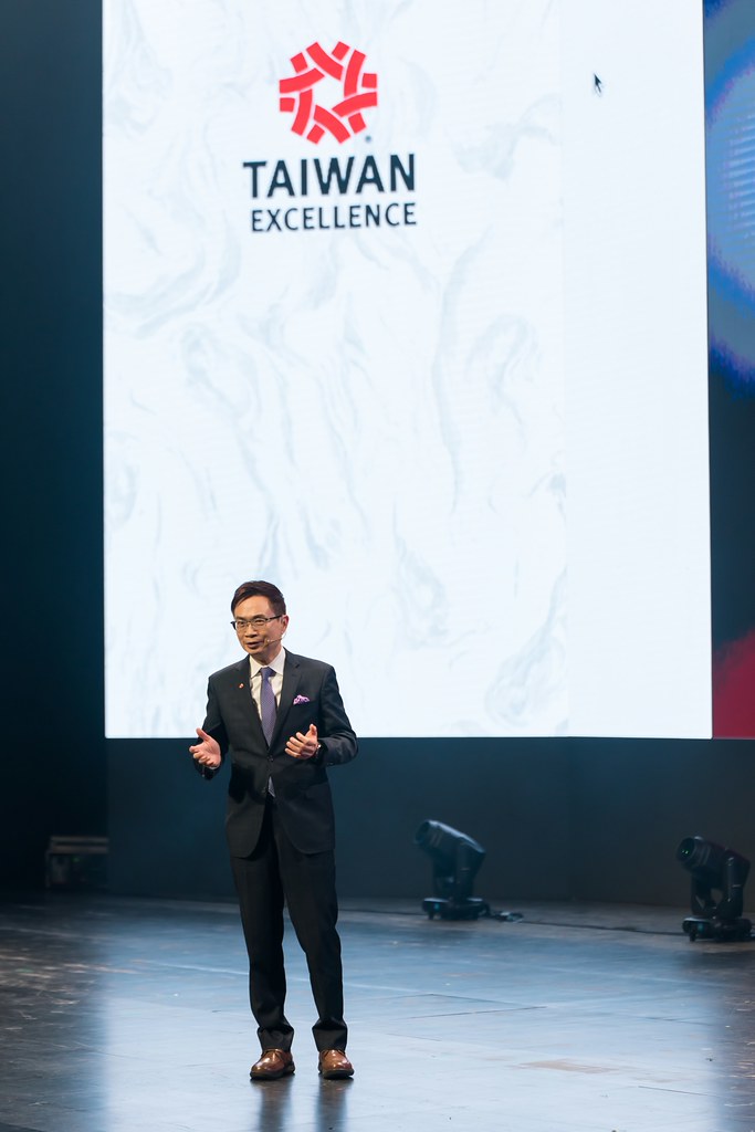 [雲端攝影]34屆台灣精品獎 頒獎典禮-最專業的團隊完成每場完美活動攝影，拍的不只好更要快! #雲端攝影