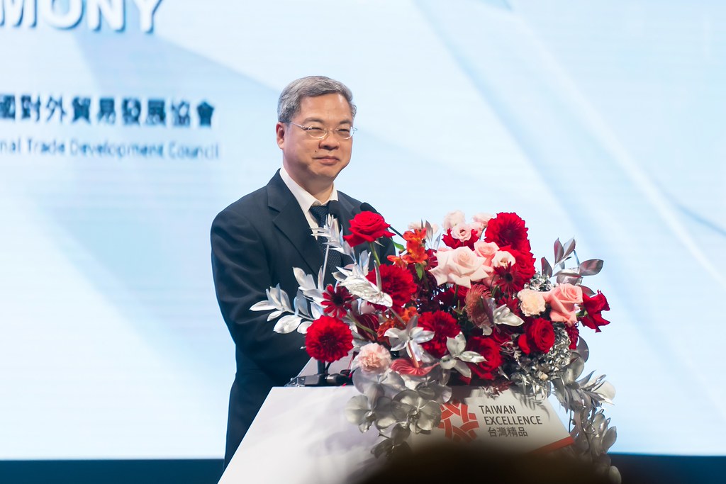 [雲端攝影]34屆台灣精品獎 頒獎典禮-最專業的團隊完成每場完美活動攝影，拍的不只好更要快! #即拍即印