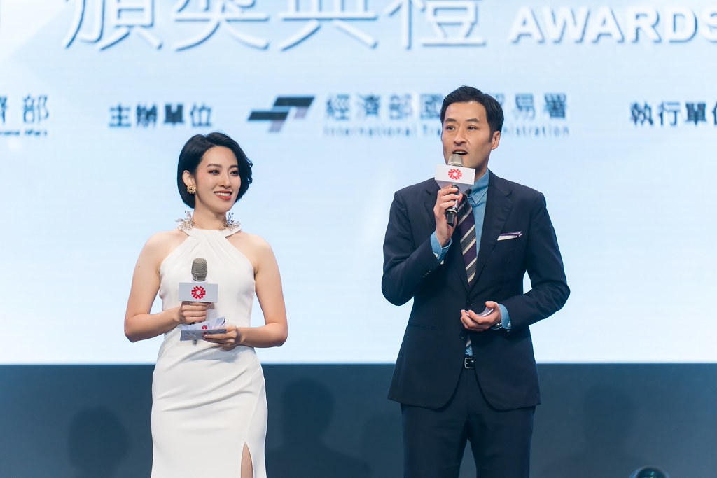 [雲端攝影]34屆台灣精品獎 頒獎典禮-最專業的團隊完成每場完美活動攝影，拍的不只好更要快! #雲端攝影