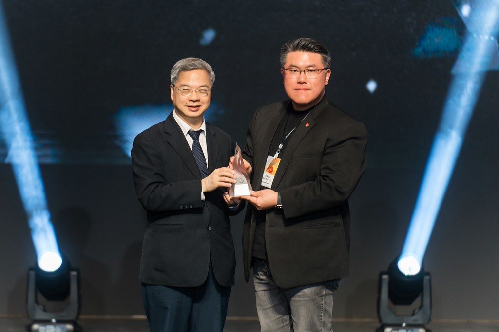 [雲端攝影]34屆台灣精品獎 頒獎典禮-最專業的團隊完成每場完美活動攝影，拍的不只好更要快! #活動拍立得