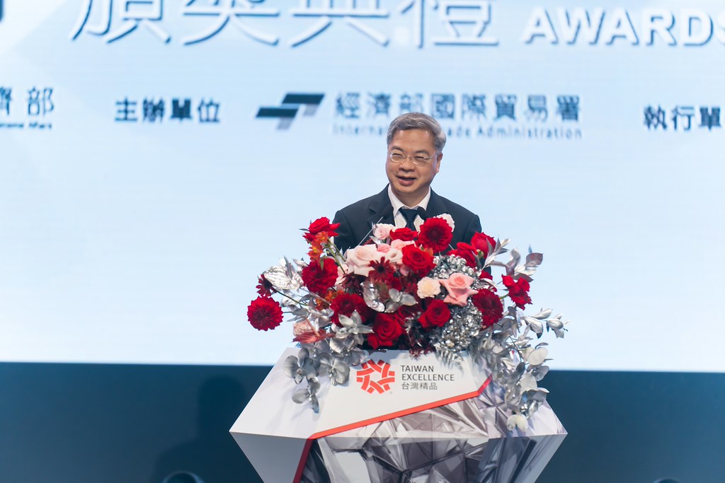 [雲端攝影]34屆台灣精品獎 頒獎典禮-最專業的團隊完成每場完美活動攝影，拍的不只好更要快! #活動拍攝