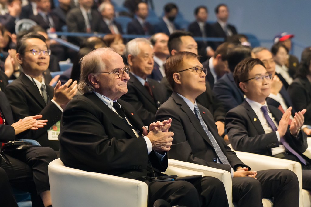 [雲端攝影]34屆台灣精品獎 頒獎典禮-最專業的團隊完成每場完美活動攝影，拍的不只好更要快! #活動拍攝