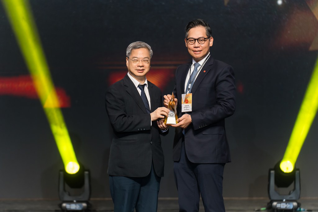 [雲端攝影]34屆台灣精品獎 頒獎典禮-最專業的團隊完成每場完美活動攝影，拍的不只好更要快! #活動攝影