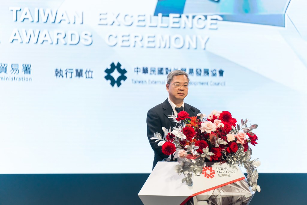 [雲端攝影]34屆台灣精品獎 頒獎典禮-最專業的團隊完成每場完美活動攝影，拍的不只好更要快! #活動拍立得