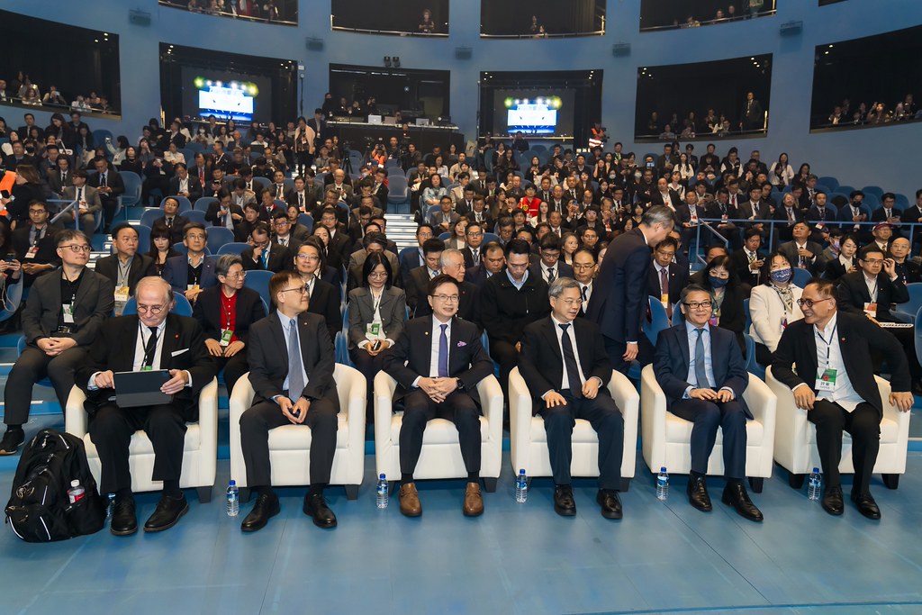 [雲端攝影]34屆台灣精品獎 頒獎典禮-最專業的團隊完成每場完美活動攝影，拍的不只好更要快! #活動攝影