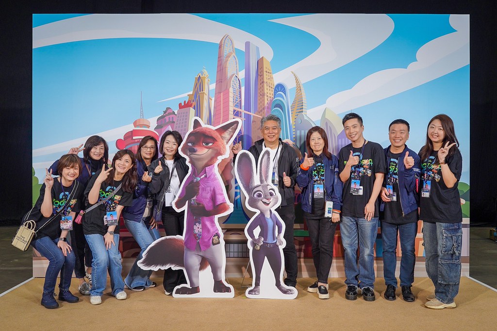 [即拍即印]中華航空動物方城市2主題彩繪機-最專業的團隊完成每場完美活動攝影，拍的不只好更要快! #活動拍攝