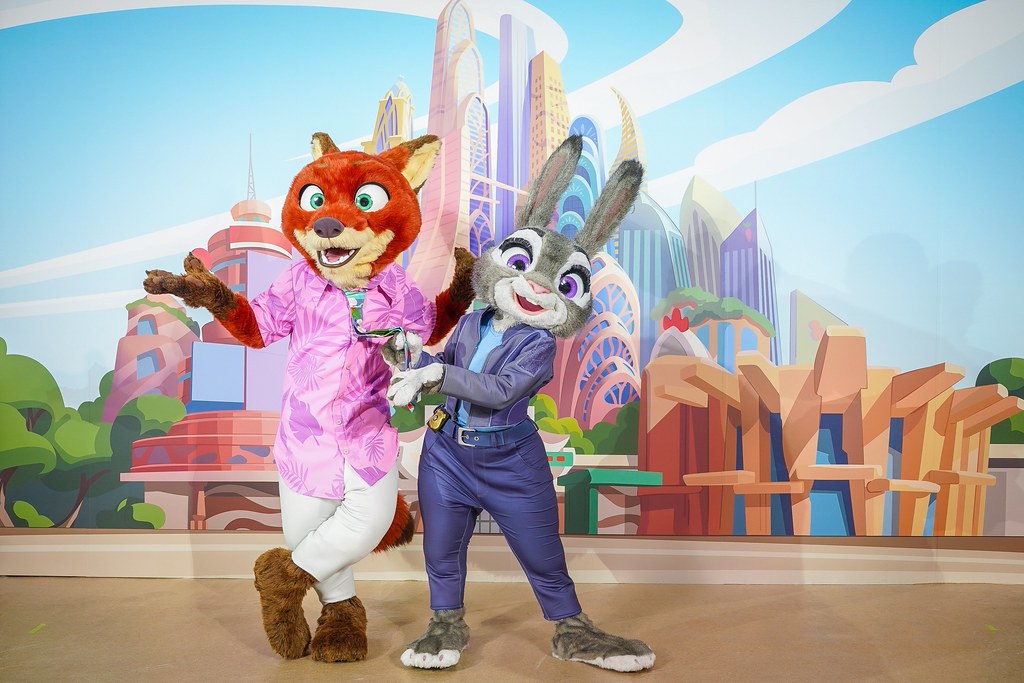 [即拍即印]中華航空動物方城市2主題彩繪機-最專業的團隊完成每場完美活動攝影，拍的不只好更要快! #活動攝影