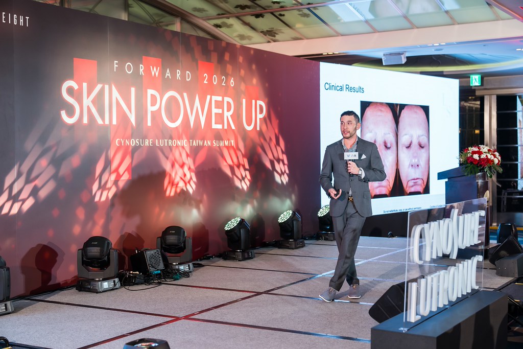 [活動攝影]八億Skin Power Up 上市發表會-最專業的團隊完成每場完美活動攝影，拍的不只好更要快! #活動拍攝