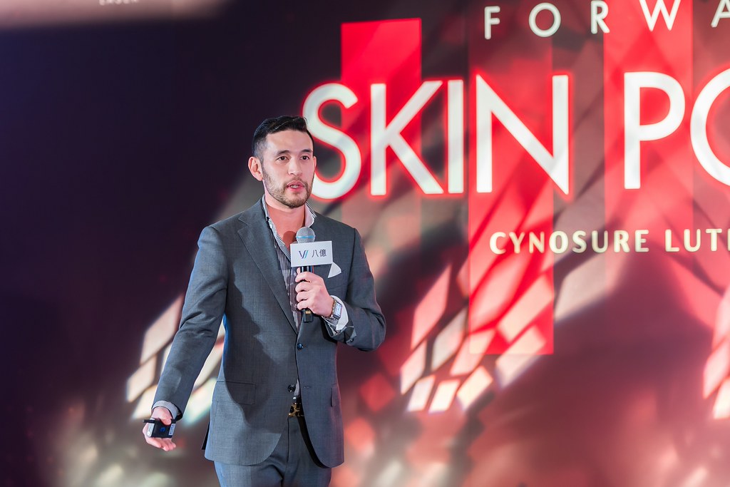 [活動攝影]八億Skin Power Up 上市發表會-最專業的團隊完成每場完美活動攝影，拍的不只好更要快! #即拍即印