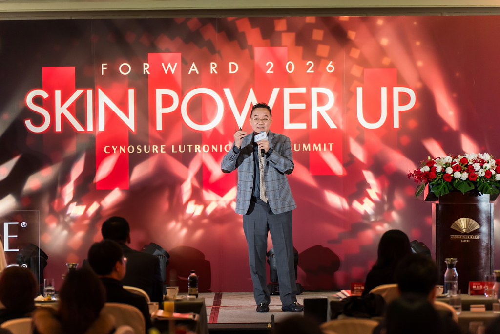 [活動攝影]八億Skin Power Up 上市發表會-最專業的團隊完成每場完美活動攝影，拍的不只好更要快! #活動拍立得