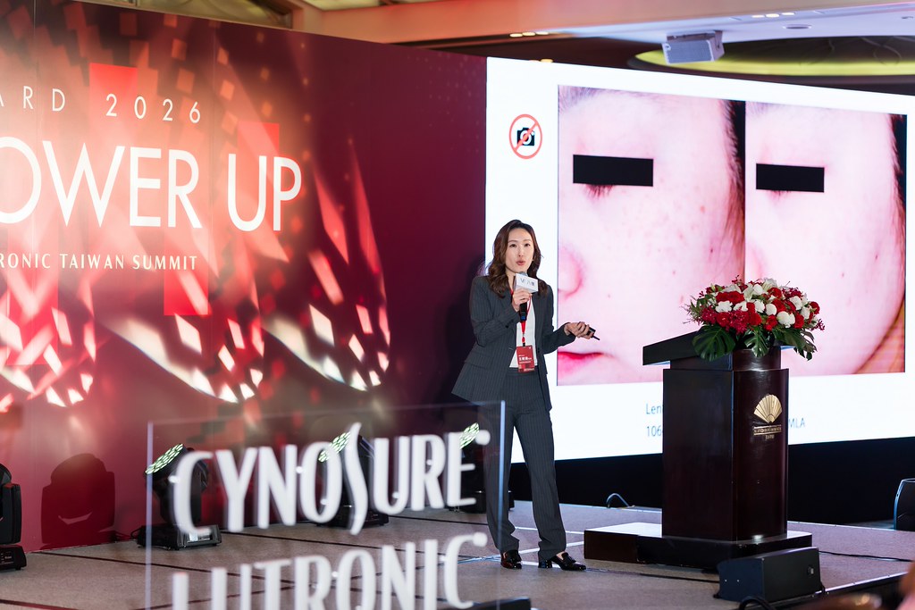 [活動攝影]八億Skin Power Up 上市發表會-最專業的團隊完成每場完美活動攝影，拍的不只好更要快! #尾牙攝影