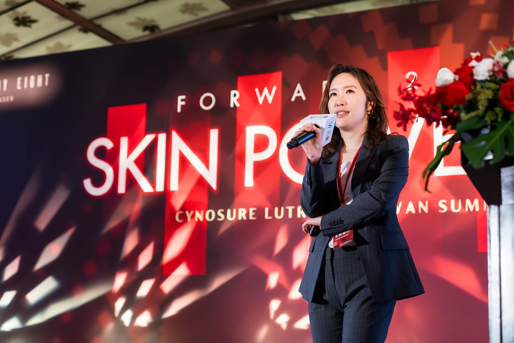[活動攝影]八億Skin Power Up 上市發表會-最專業的團隊完成每場完美活動攝影，拍的不只好更要快! #尾牙攝影