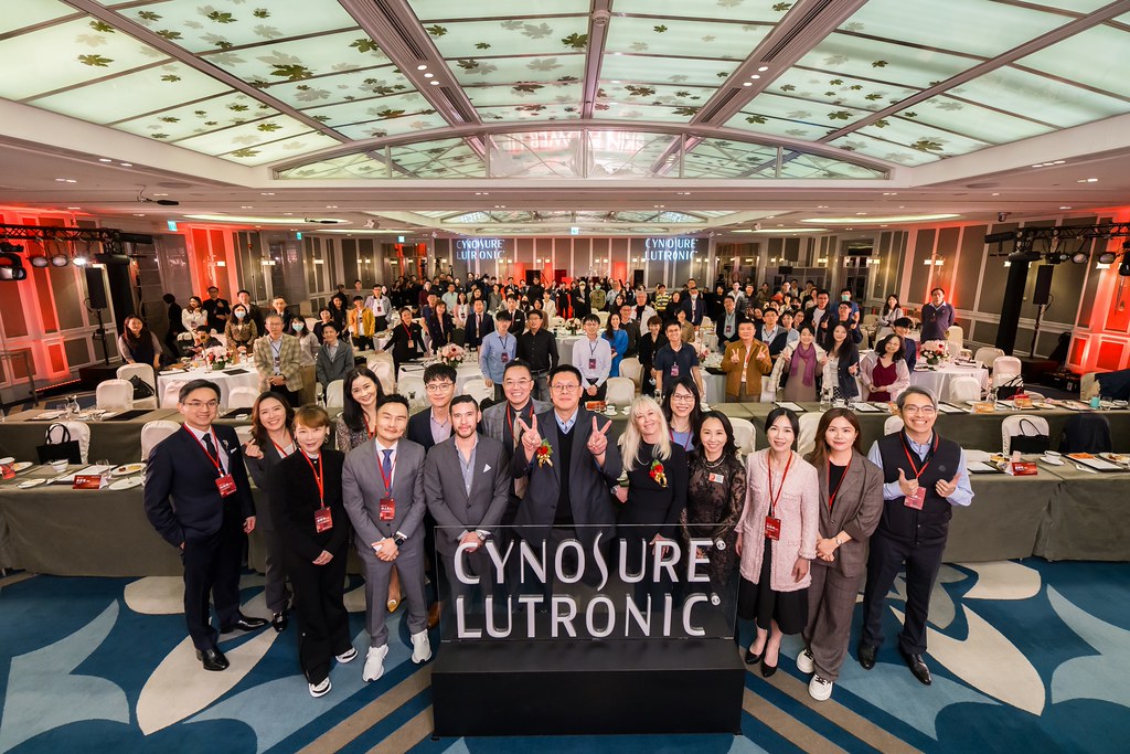 [活動攝影]八億Skin Power Up 上市發表會-最專業的團隊完成每場完美活動攝影，拍的不只好更要快! #活動拍立得