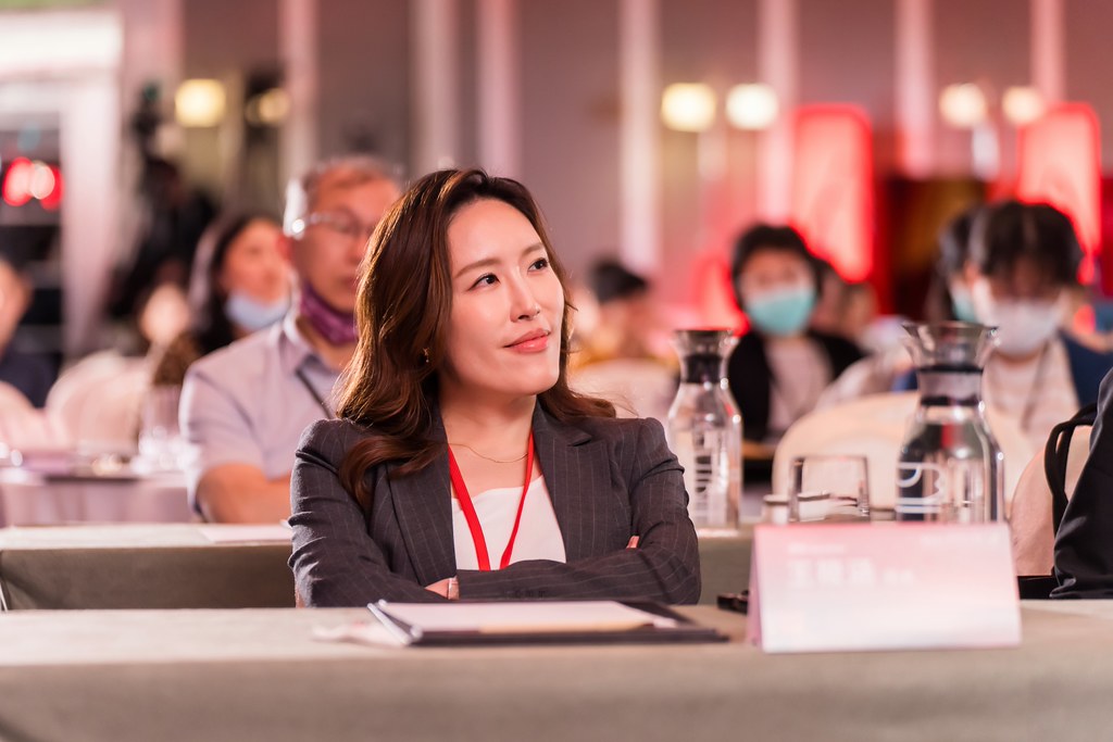 [活動攝影]八億Skin Power Up 上市發表會-最專業的團隊完成每場完美活動攝影，拍的不只好更要快! #尾牙攝影