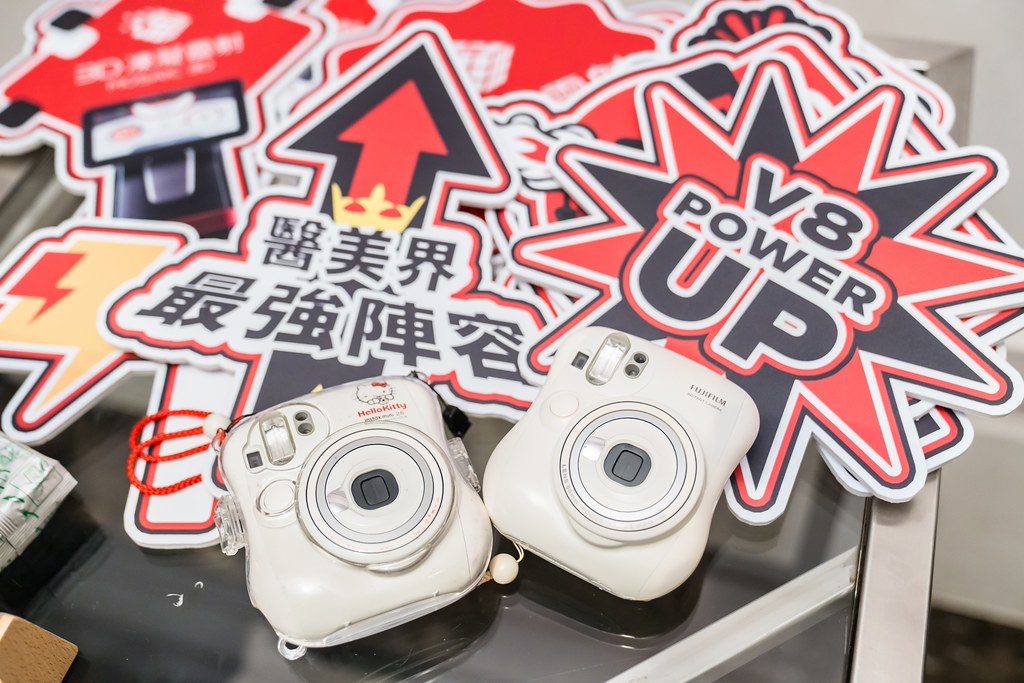 [活動攝影]八億Skin Power Up 上市發表會-最專業的團隊完成每場完美活動攝影，拍的不只好更要快! #活動拍立得