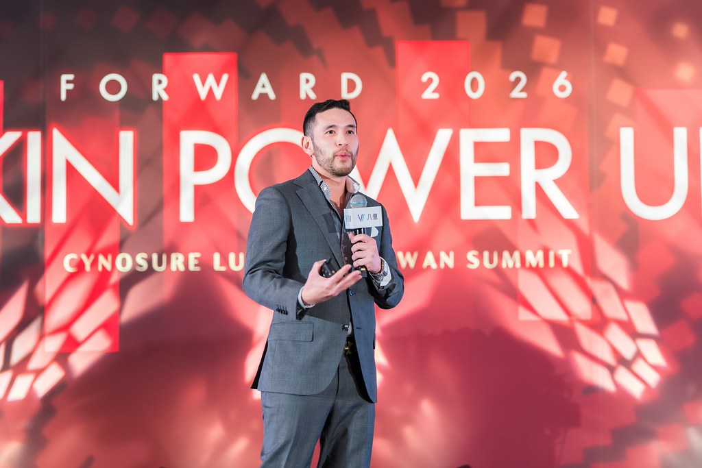 [活動攝影]八億Skin Power Up 上市發表會-最專業的團隊完成每場完美活動攝影，拍的不只好更要快! #尾牙攝影