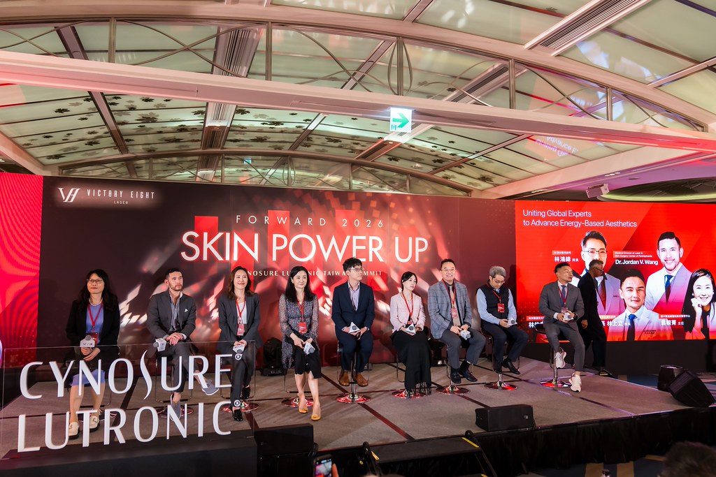 [活動攝影]八億Skin Power Up 上市發表會-最專業的團隊完成每場完美活動攝影，拍的不只好更要快! #活動拍立得