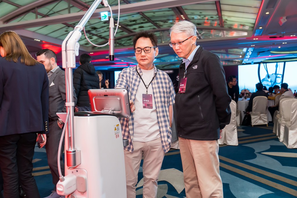 [活動攝影]八億Skin Power Up 上市發表會-最專業的團隊完成每場完美活動攝影，拍的不只好更要快! #活動拍立得