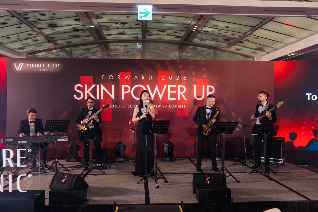 [活動攝影]八億Skin Power Up 上市發表會-最專業的團隊完成每場完美活動攝影，拍的不只好更要快! #即拍即印