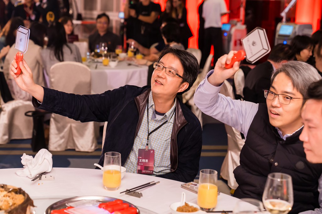 [活動攝影]八億Skin Power Up 上市發表會-最專業的團隊完成每場完美活動攝影，拍的不只好更要快! #尾牙攝影