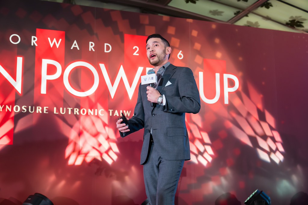 [活動攝影]八億Skin Power Up 上市發表會-最專業的團隊完成每場完美活動攝影，拍的不只好更要快! #尾牙攝影