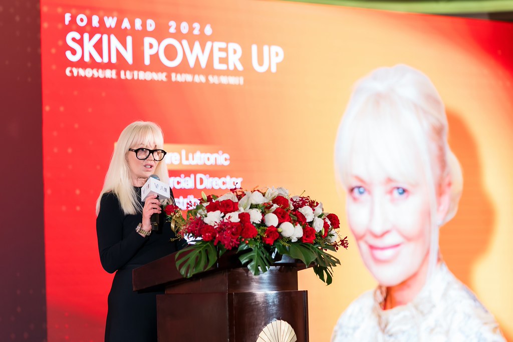 [活動攝影]八億Skin Power Up 上市發表會-最專業的團隊完成每場完美活動攝影，拍的不只好更要快! #即拍即印