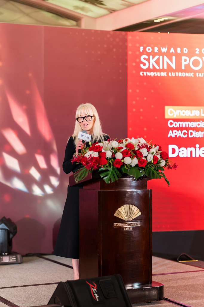 [活動攝影]八億Skin Power Up 上市發表會-最專業的團隊完成每場完美活動攝影，拍的不只好更要快! #雲端攝影